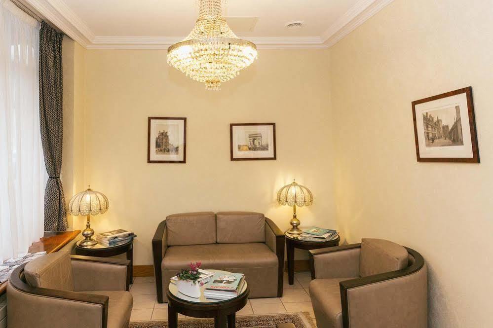 Hotel Saint Christophe Parigi