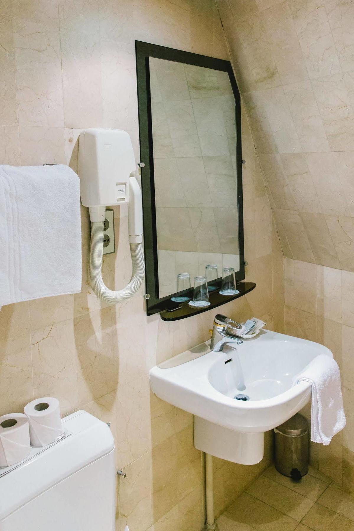Hotel Saint Christophe Parigi