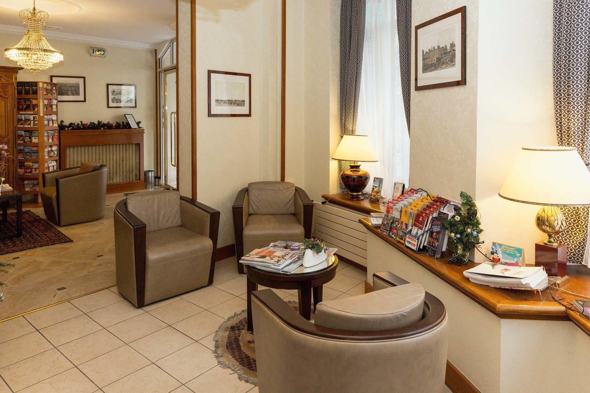 Hotel Saint Christophe Parigi